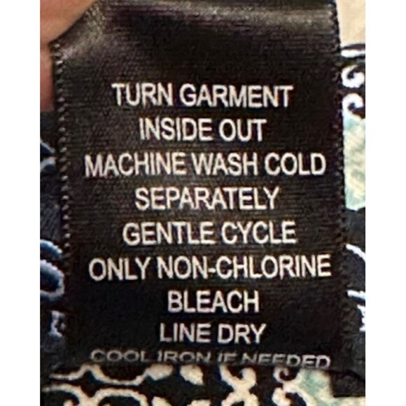 Women's SOHO Apparel Bermuda Mid-Rise Shorts Geometric Pattern Junior's Size M - Picture 12 of 14